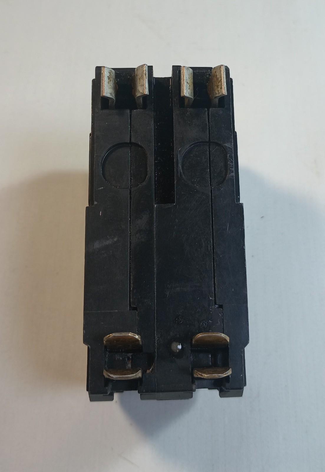 SquareD – QO250 Circuit Breaker