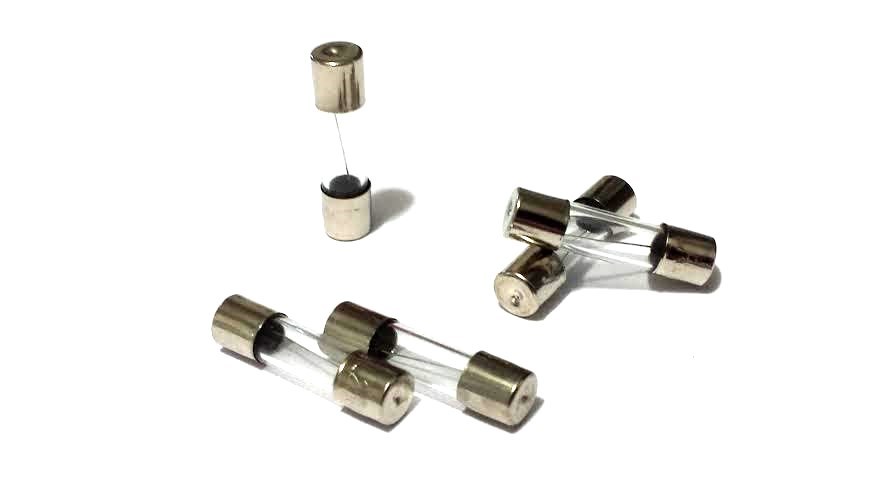 LOT OF 5 NEW F3AL 250V FUSES 3A 250V F3AL250V 5 mm x 20 mm