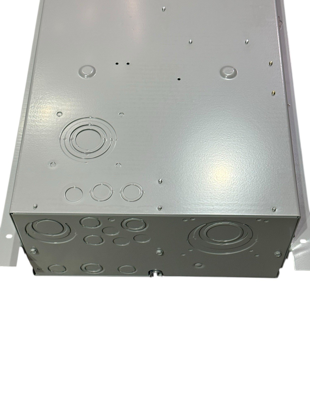 Eaton MBED3042PV200BF Outdoor Breaker Meter 200A 30 Space 1ph 3Wire 120/240v