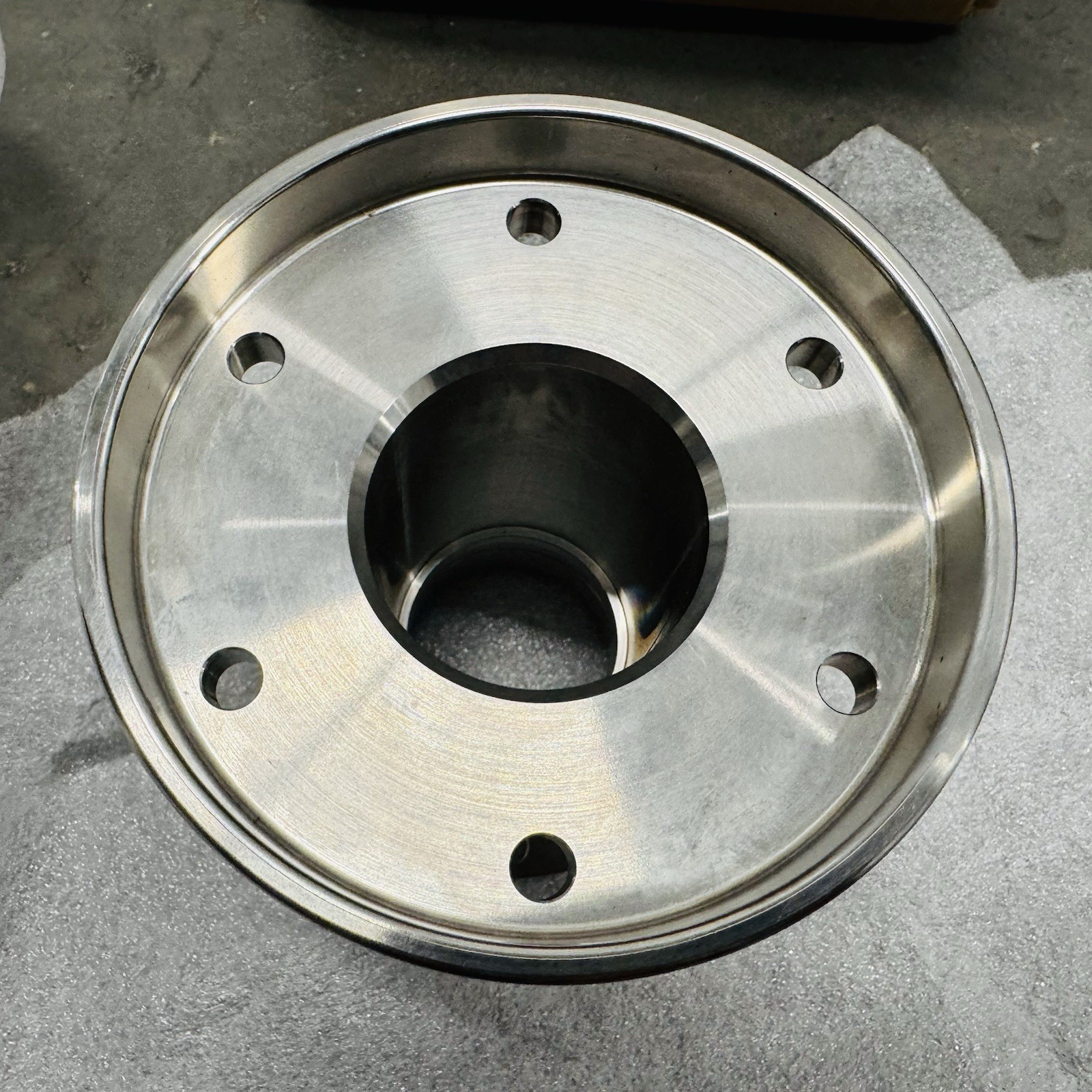 Alfa laval 9615433802 Drive Unit Flange / Type: WP81-300-IE4-Blue-E
