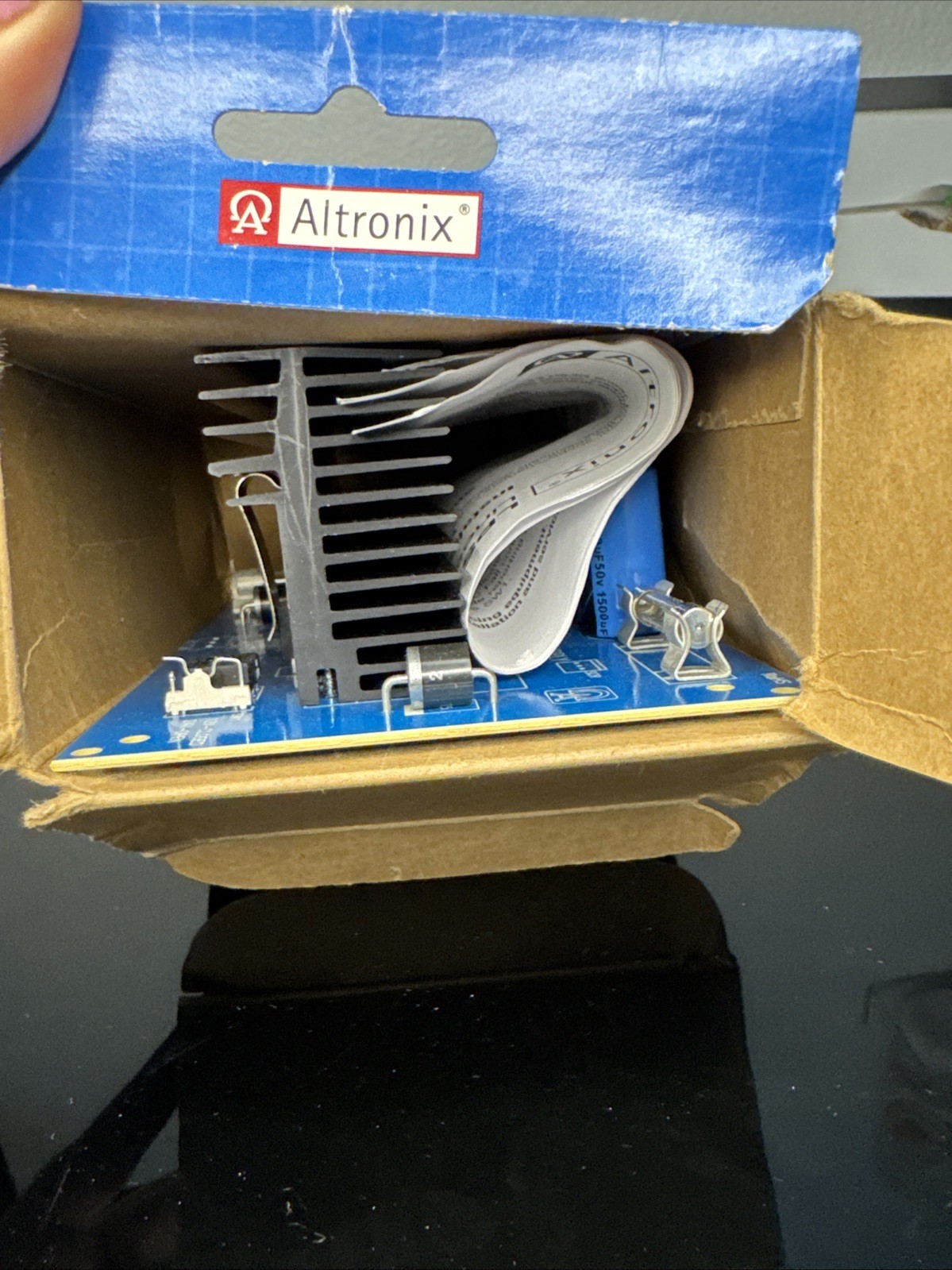 Altronix LPS3 Linear PWR Supply/charger 12-24VSC @ 2.5A Free Shipping A31