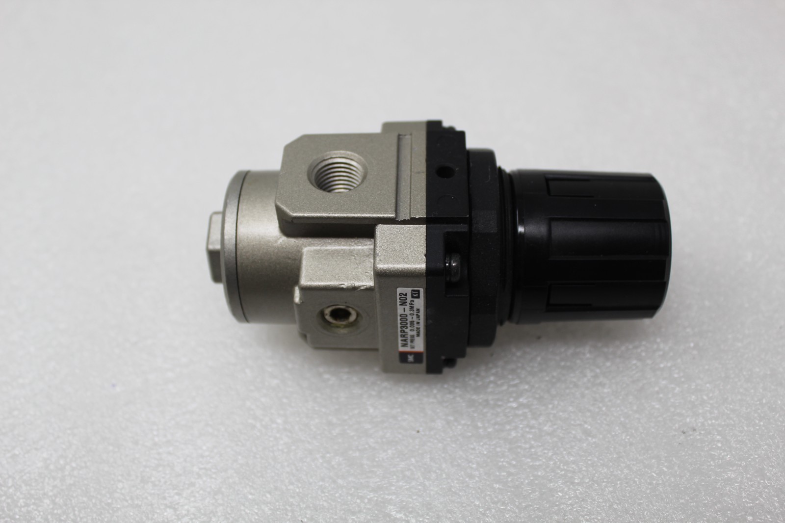 SMC NARP3000-N02 Precision Regulator, 0.005-0.3 MPa Set Pressure, 1/4″ NPT
