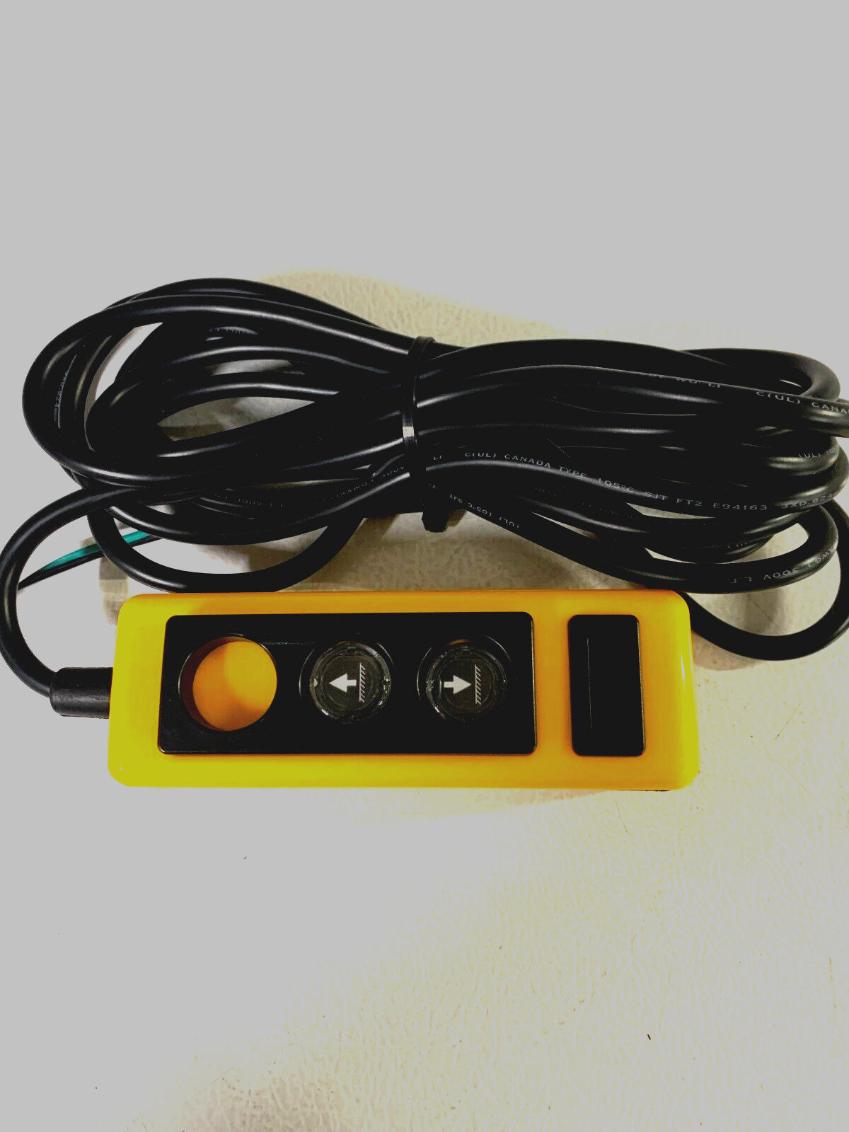 REMOTE PENDANT 12 VOLT FOR SINGLE ACTING APPLICATIONS 2 BUTTON 3 WIRE 20 FT CORD