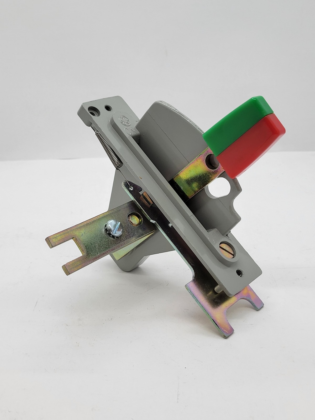 General Electric THMS31 Disconnect Switch Assembly QMR MOD 2 3P Fusible