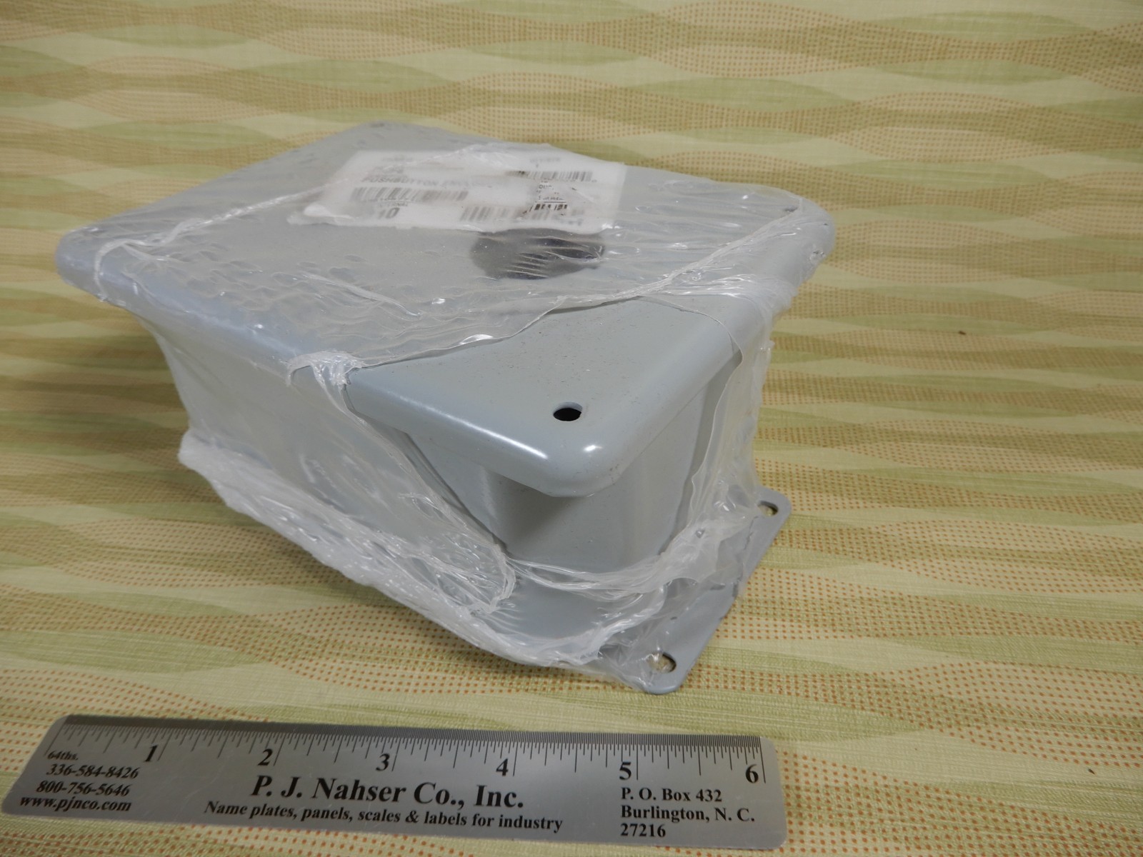 Nvent Hoffman ED2PB Dual Pushbutton Enclosure NOS BX