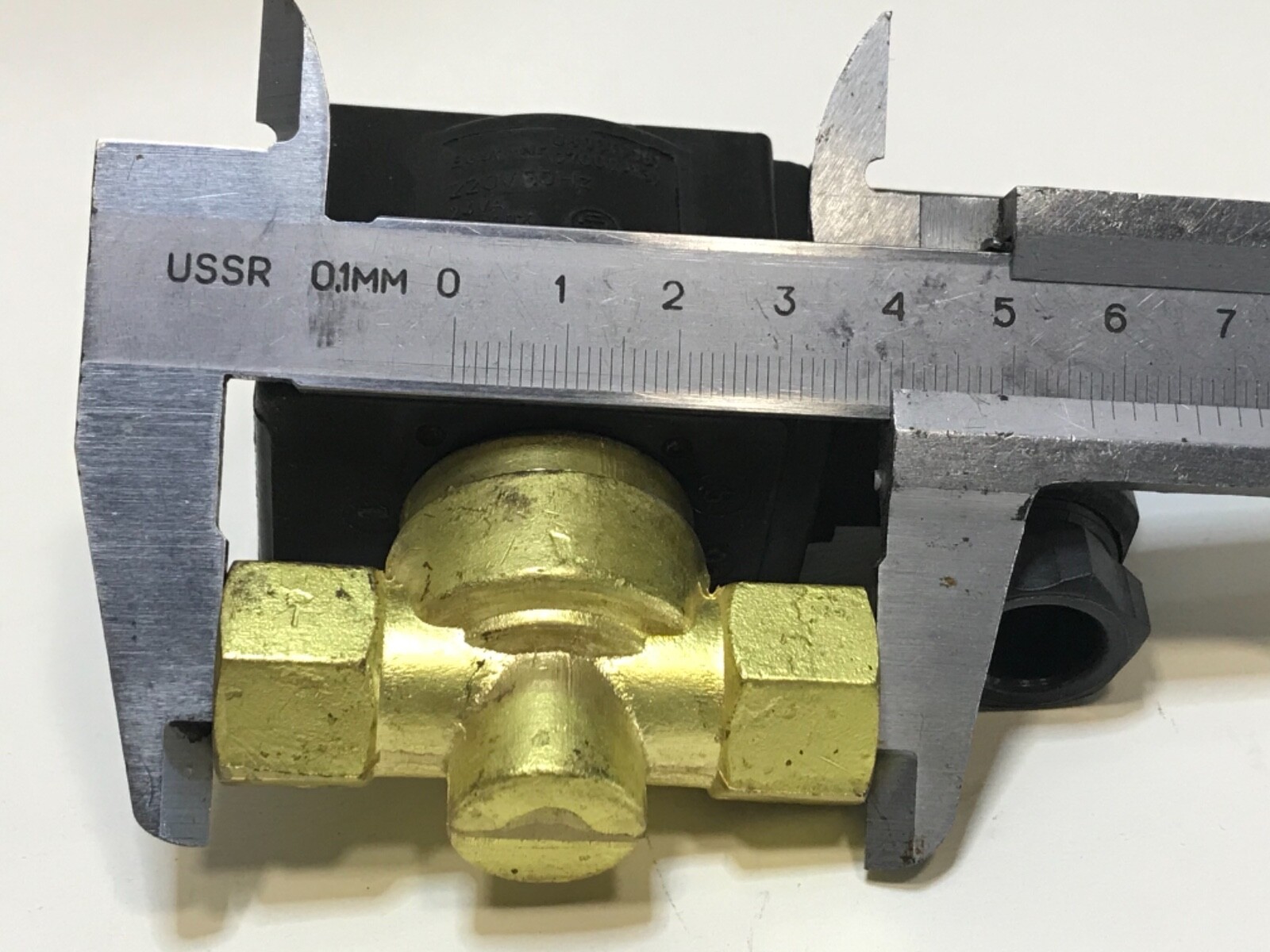 Solenoid valve 1/4 inch 220V 50Hz 24 VA Bulgaria 3 atm (3 Bar)