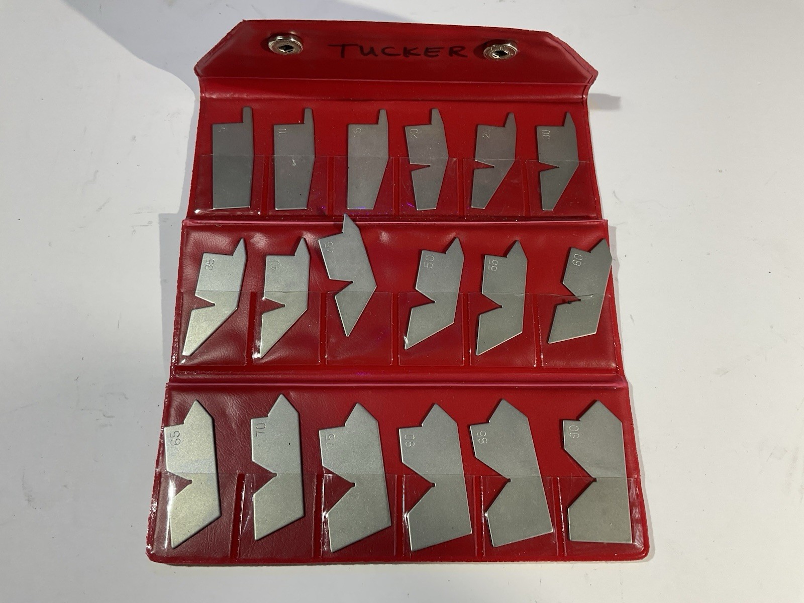 Value Collection 18 Piece Stainless Steel Angle Gage Set 5 to 90 Primary Angle
