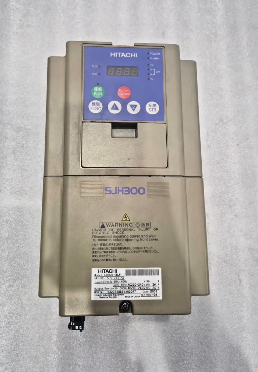 HITACHI SJH300-8LF AC DRIVE VFD INVERTER 5.5KW 7.5HP 200-240V 3PH JAPAN
