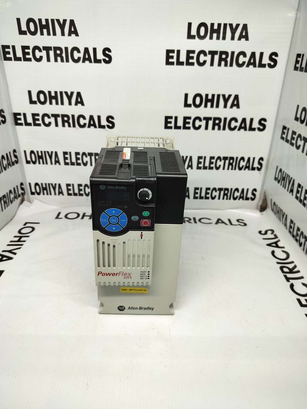 ALLEN BRADLEY 25B-D013N104 AC DRIVE ( USED CONDITION )