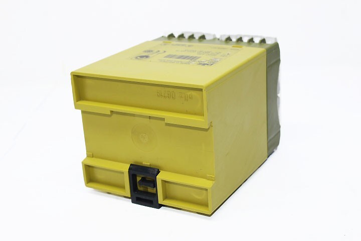 PILZ PNOZ1 24VDC 3S1O SAFETY RELAY 475695 / PILZ 475695