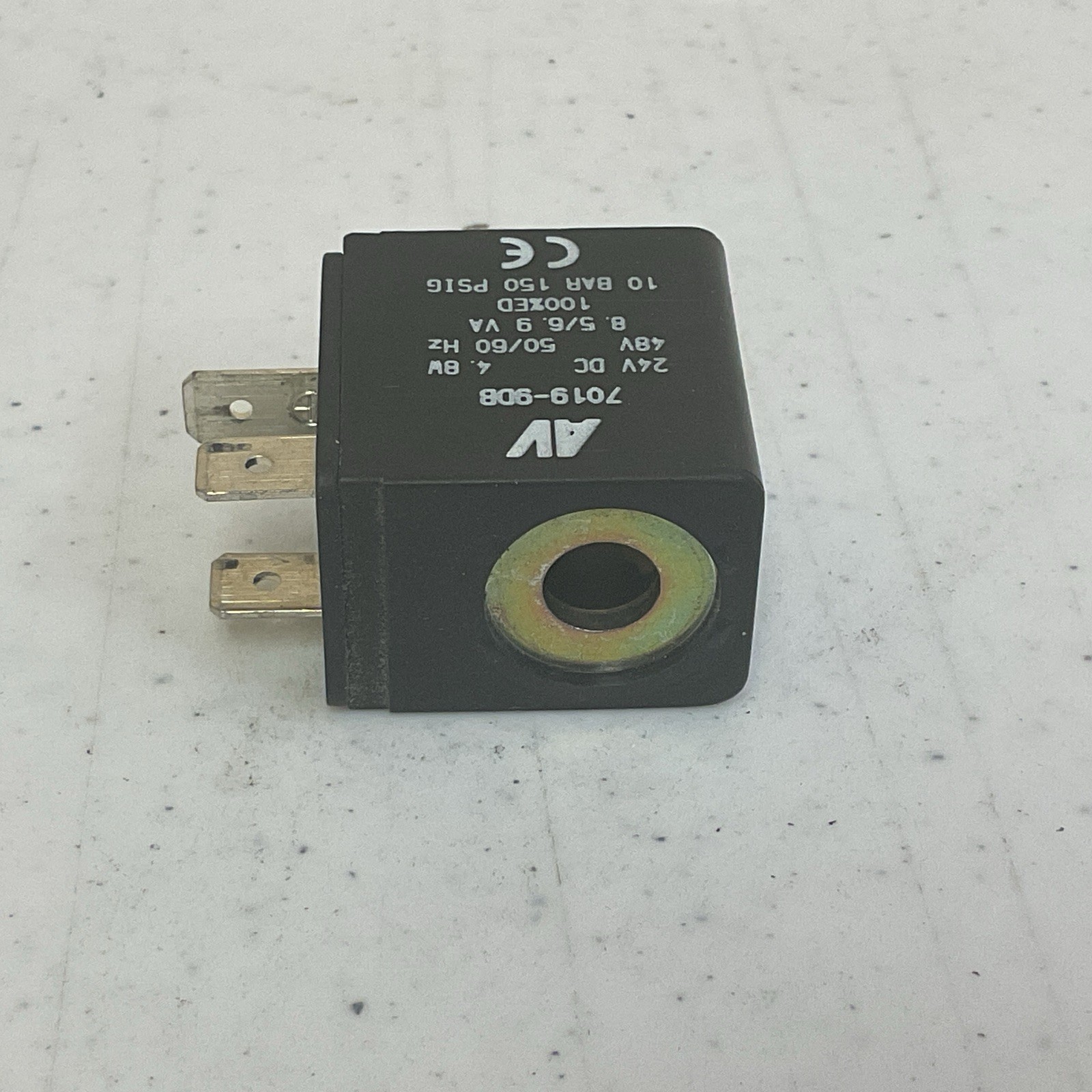 NEW, AUTOMATIC VALVE 7019-9DB SOLENOID COIL, 24VDC, 59/60 HZ, FREE SHIPPING