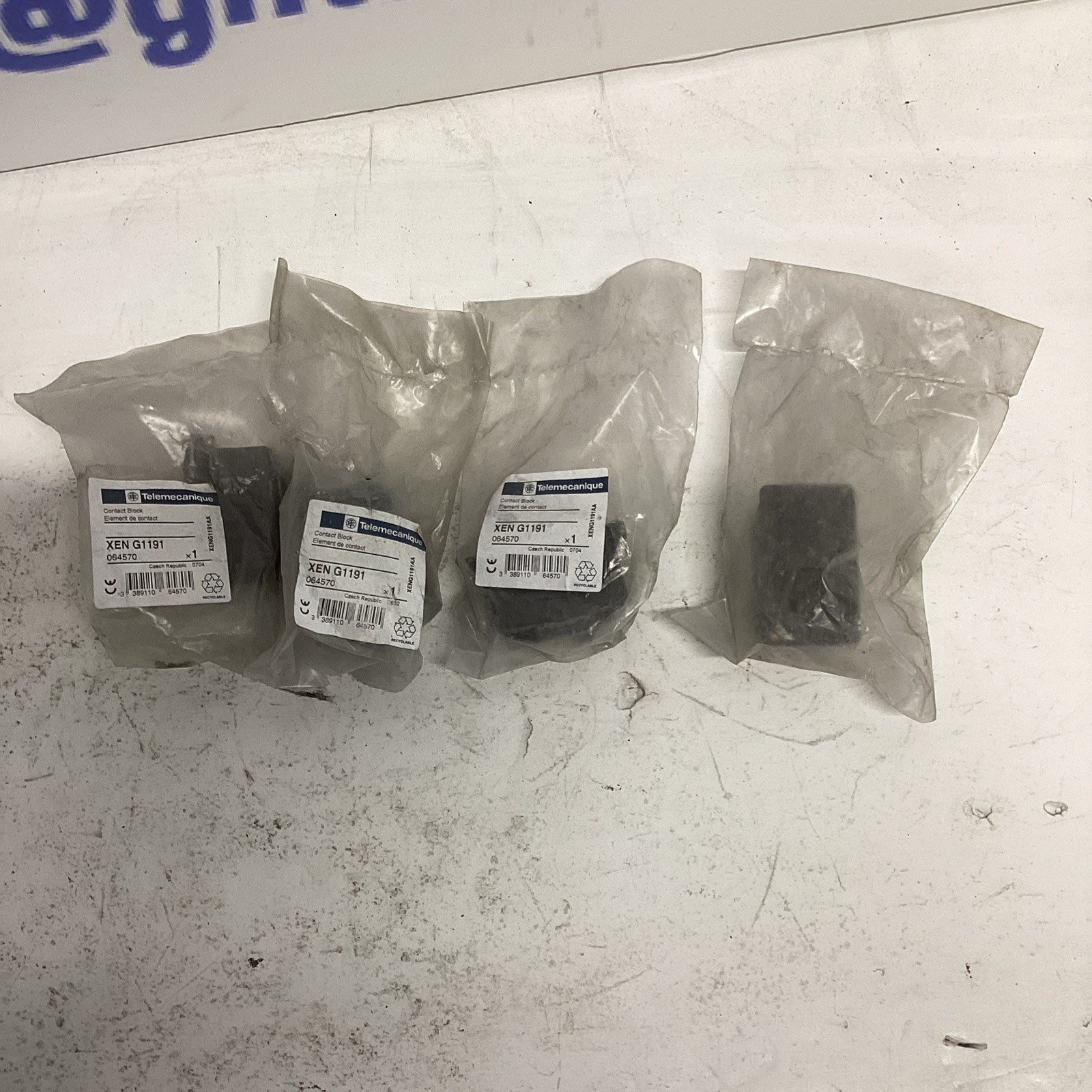 XEN-G1191 Pendant 2-Speed Contact Crane Hoist Switch XENG1191 lot of 4 I-592