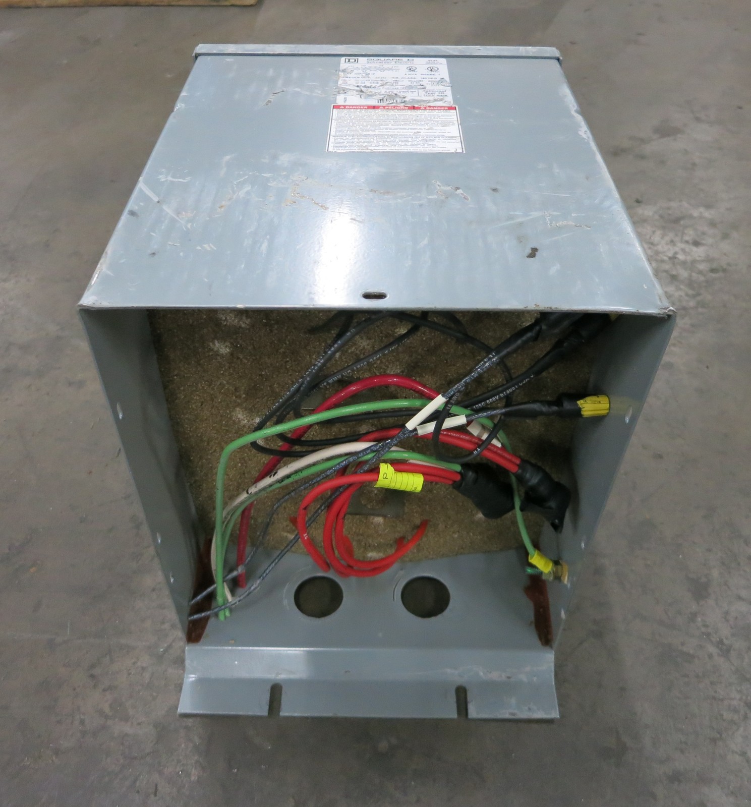 Square D 5S1F 5 kVA 240×480 – 120/240 1PH Dry Type Transformer 3R 240 480 Single