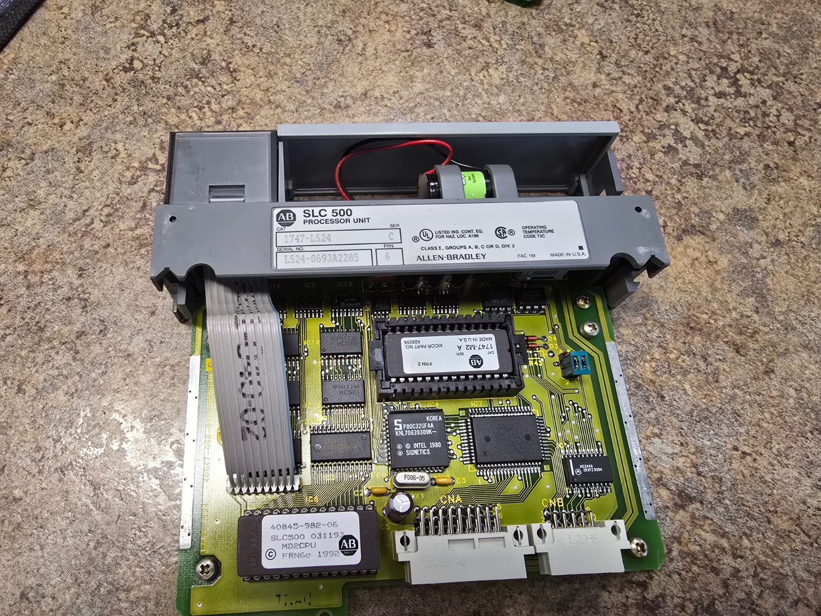ALLEN-BRADLEY SLC500 PROCESSOR UNIT 1747-L524 SER. C KEYLESS