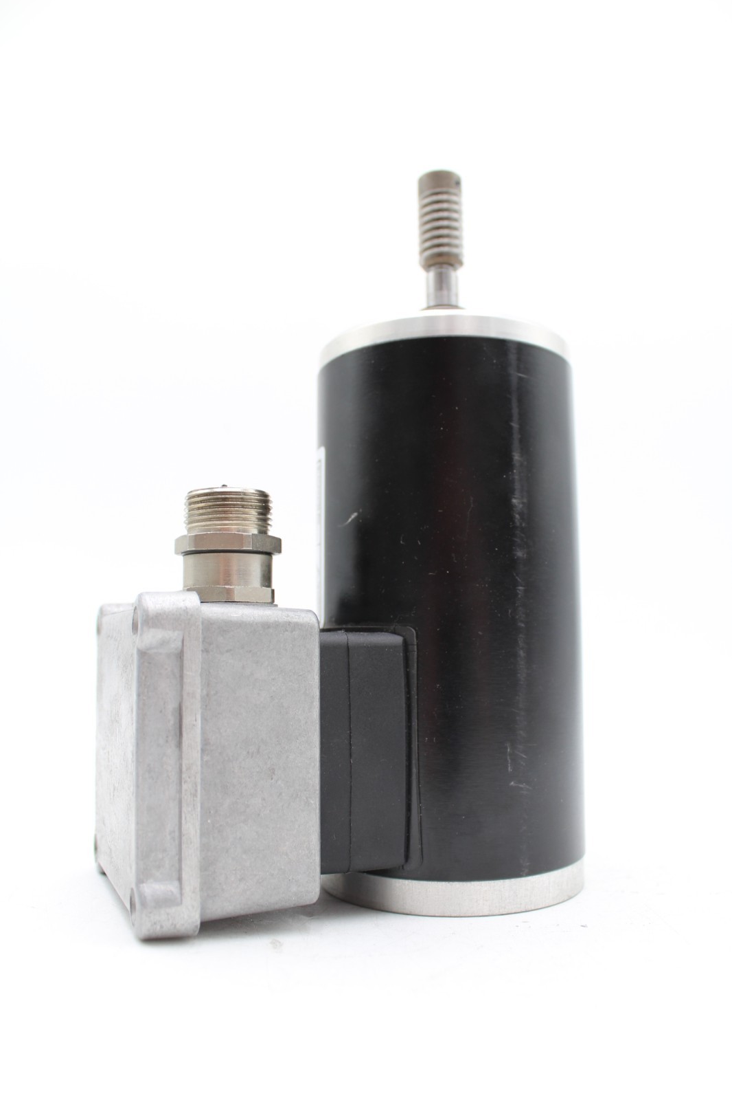 Lenze SDSGAXX047-22 3-Phase 2700 rpm Motor