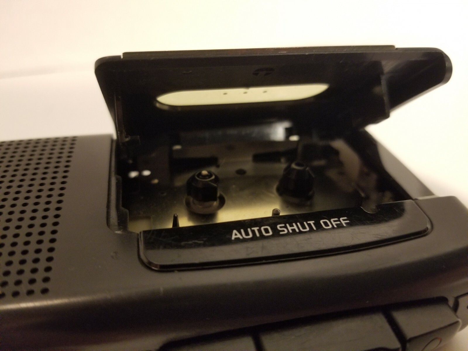 For PARTS! Probably needs Belt Sony M-507V Voice Operated Microcassette Recorder