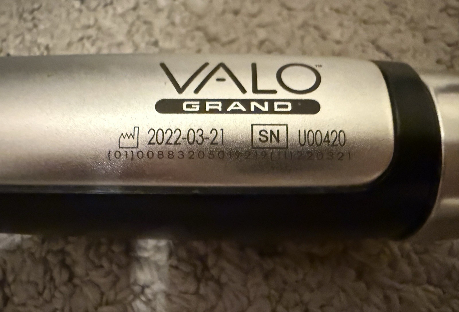 Ultradent VALO Grand Cordless 2022 Dental LED Curing Light – Black