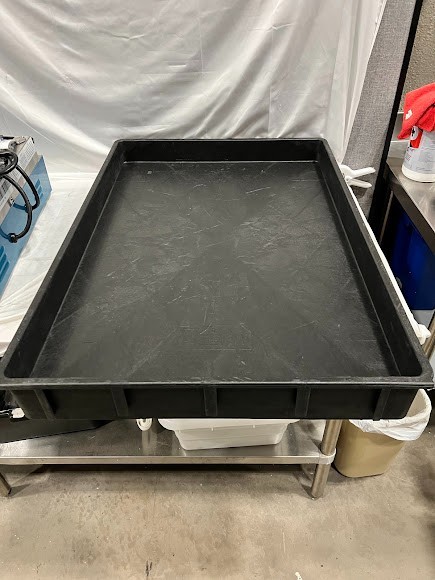 Lavex Large Black 2-Shelf Utility Cart – 46 3/4″ x 25 1/2″ x 33 1/2″