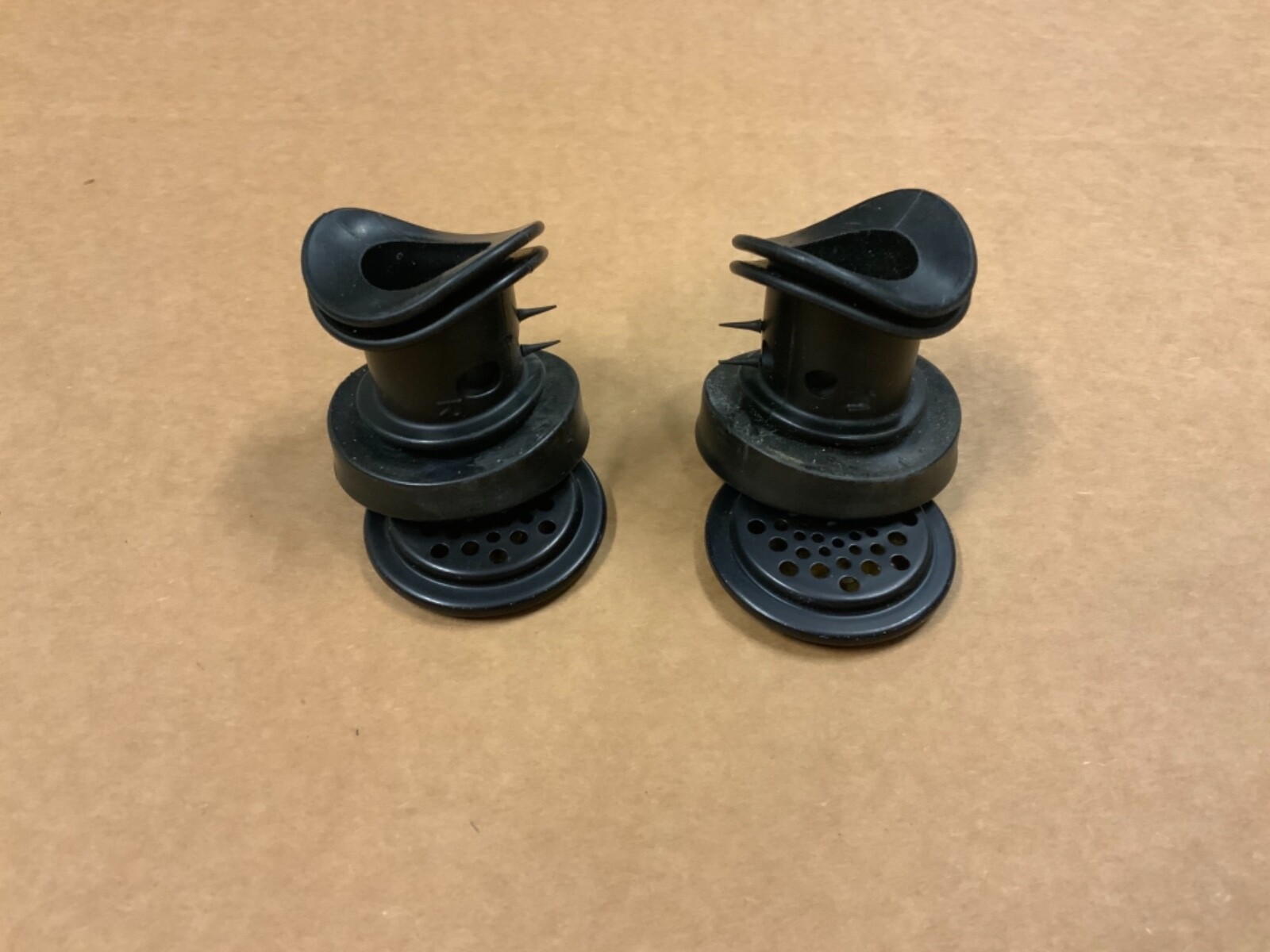 SCOTT Left & Right Voicemitter Duct 10011027 & 10011026 / Voicemitters 803759-01