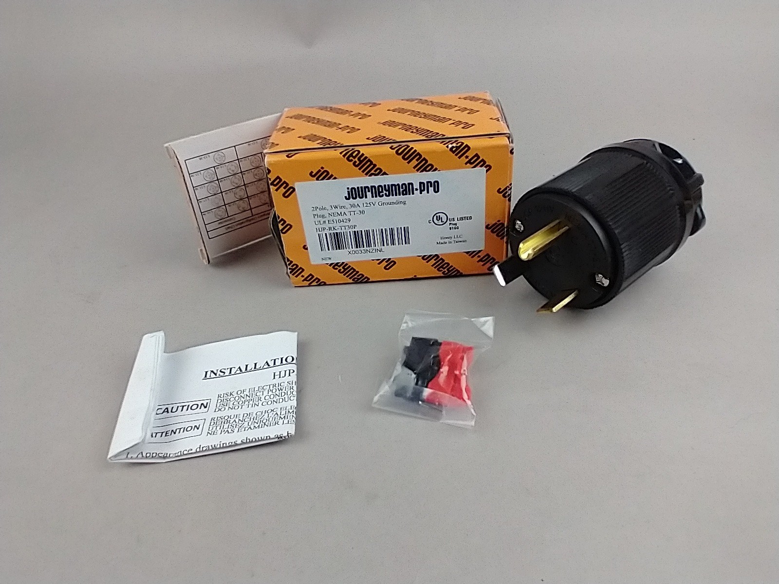 Journeyman-pro 30 Amp 125-Volt 2-Pole 3-Wire NEMA TT-30 Grounding Plug Black