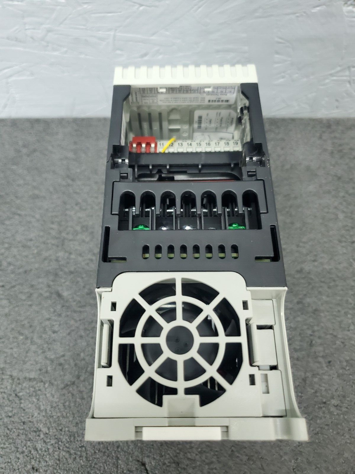 25B-B2P5N104 Allen Bradley PowerFlex 525 AC Drive 0.4kW 0.5Hp