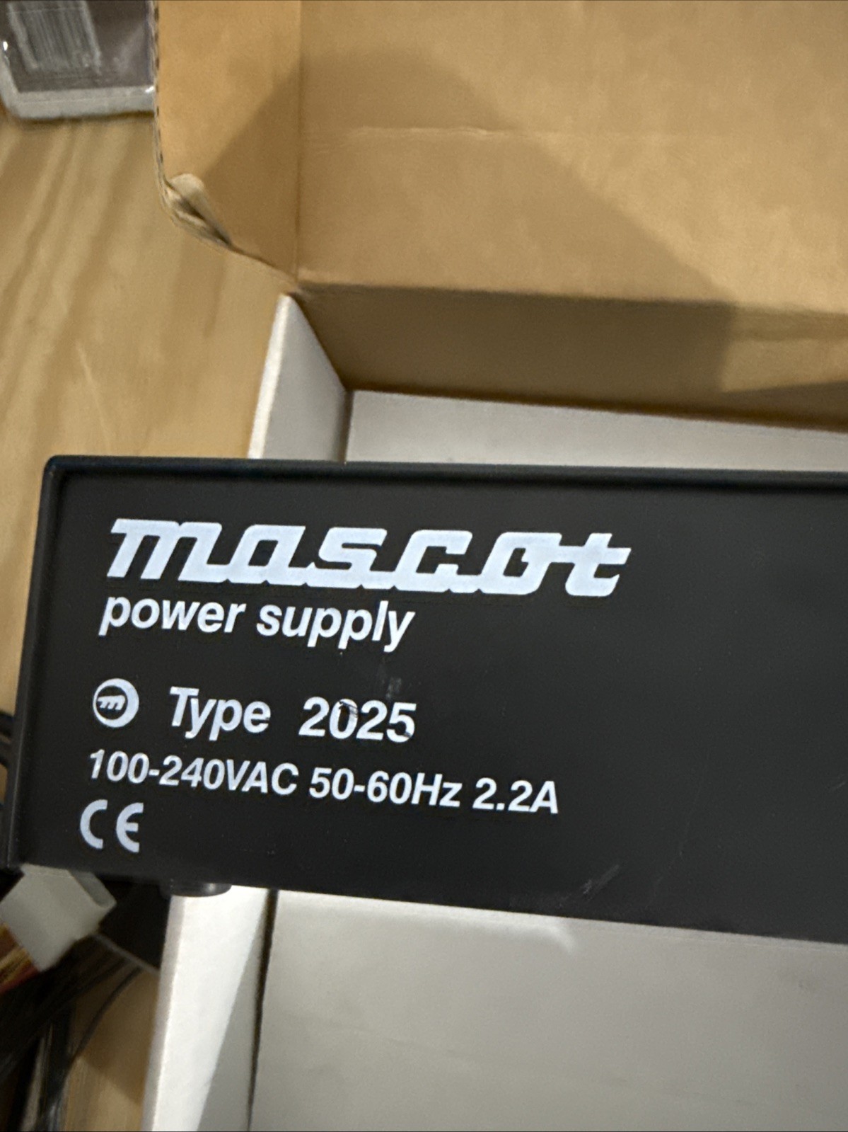Mascot 2025 Power Supply 100-240VAC 50-60Hz 1.9A