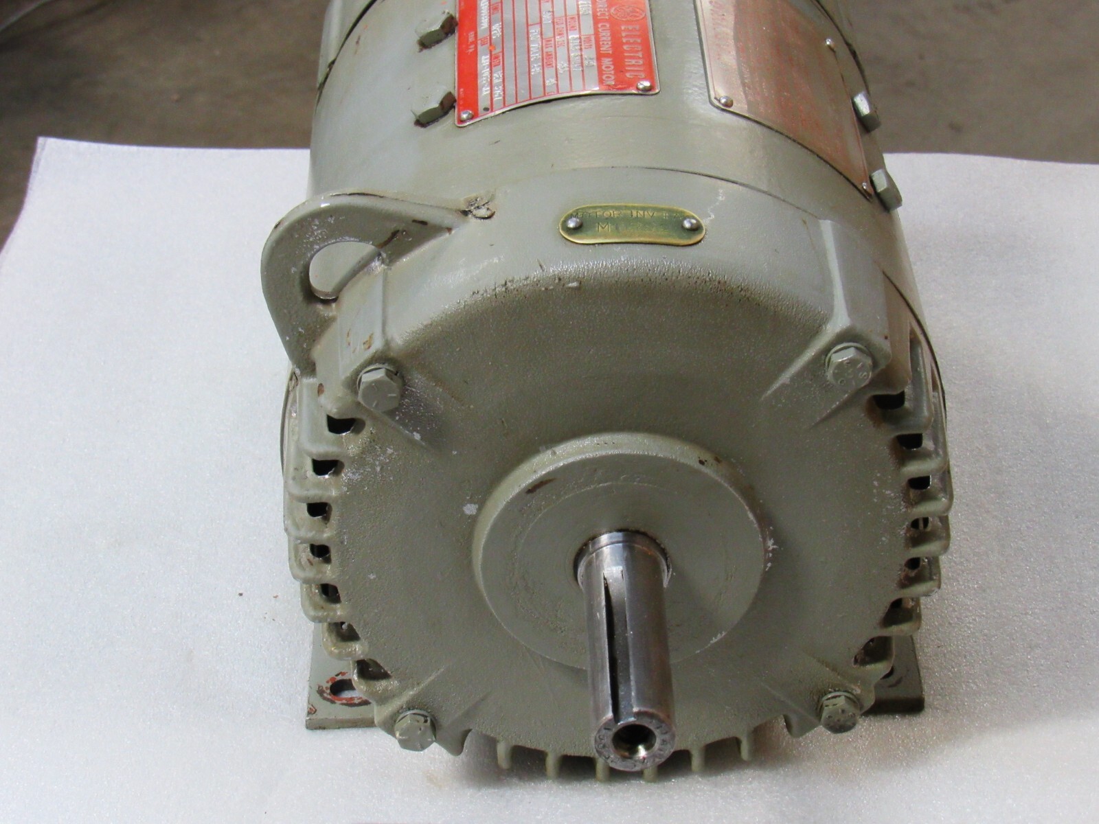 GE KINAMATIC DC DIRECT CURRENT MOTOR 5CD143DA8008800 CD186AY 1.5 HP 240V 1150RPM