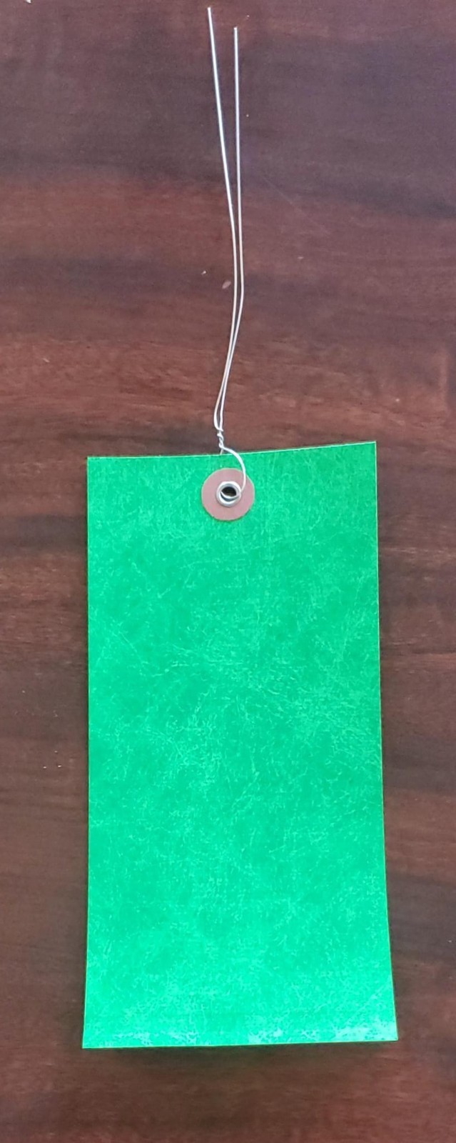 #8 Tyvek Tags Green, 6-1/4″ x 3-1/8″, With Wire, 200 / Pack