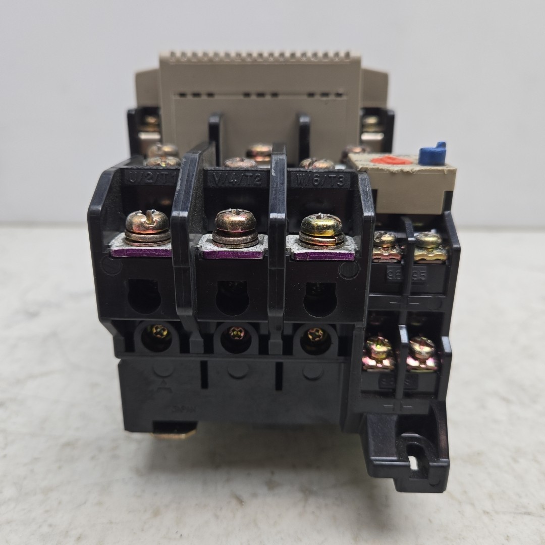 Mitsubishi S-K95 Magnetic Contactor 3 Pole w/ TH-K60TAKP Overload Relay Damage