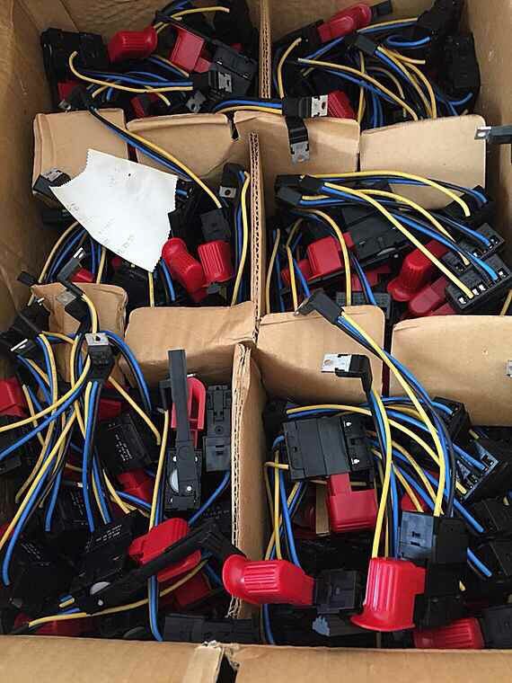 CAPAX03 CAPAX-03 Finger pressure 7.2 – 9.6V DC 20A MOD:5 -16 hand drill switch