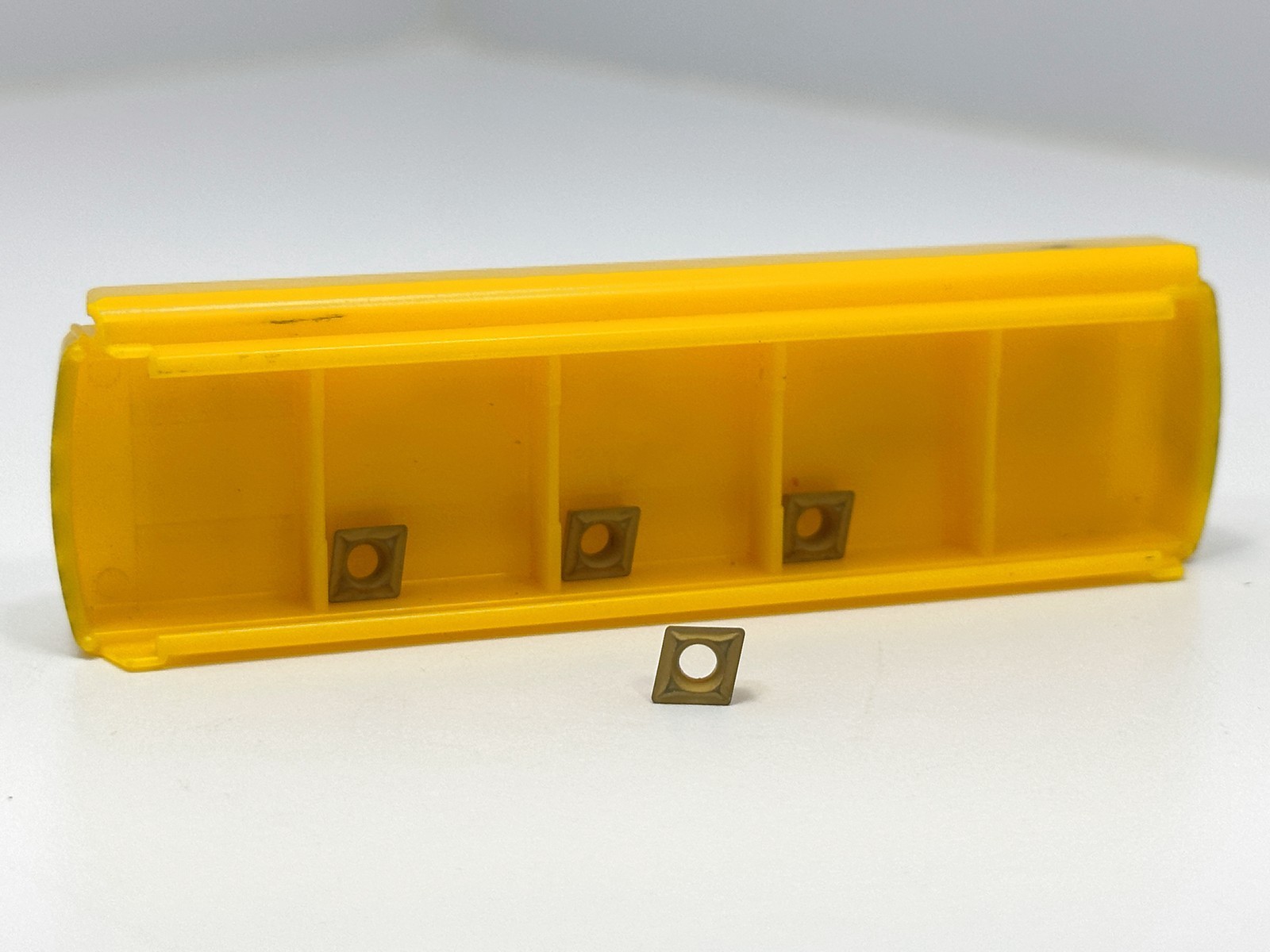 Kennametal CPMT18151LF CPMT050204LF | New Carbide Inserts | Grade KC9010 | 4pcs