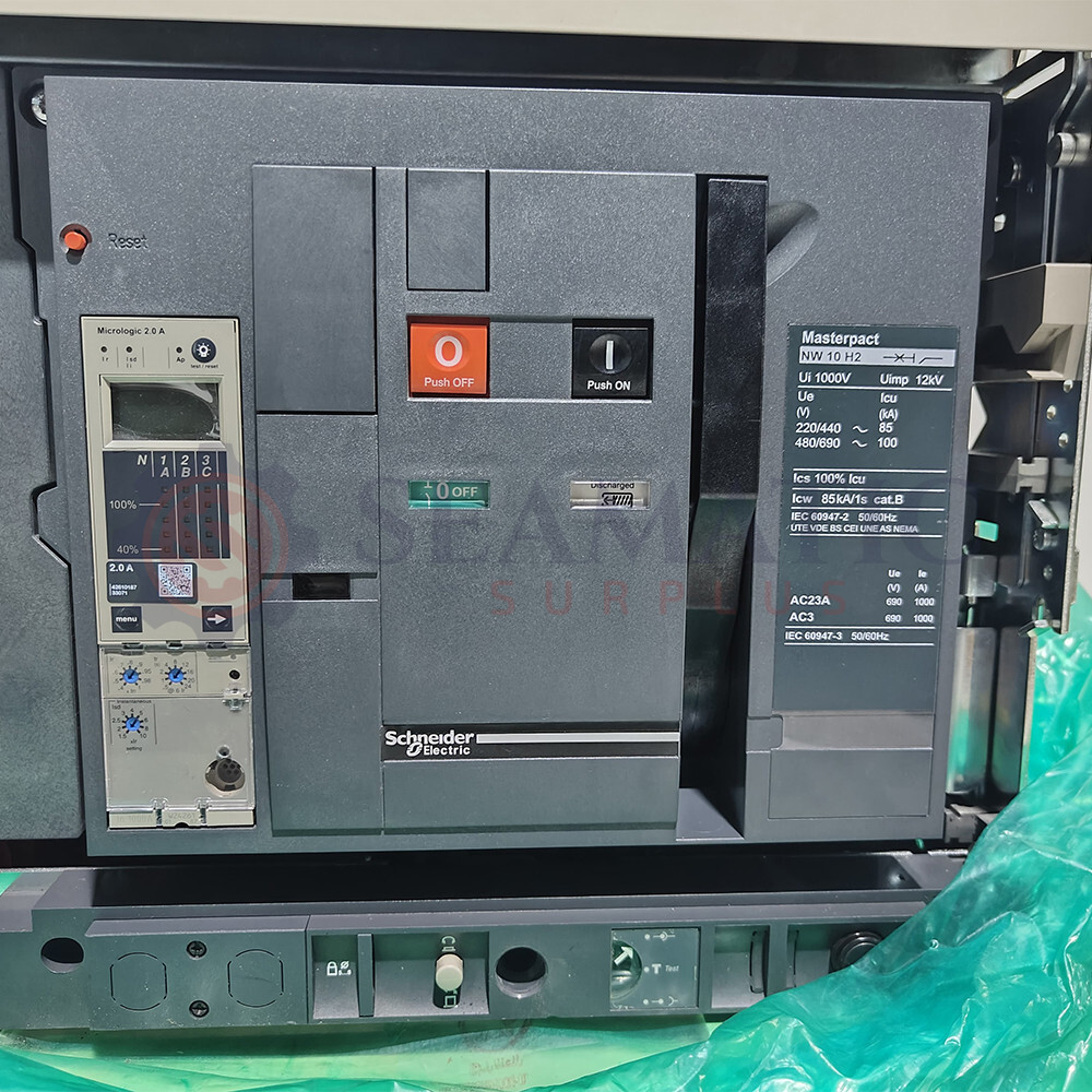 New Schneider Electric NW10H2 Air Circuit Breaker 1000A 4P, Drawout Type (48253)
