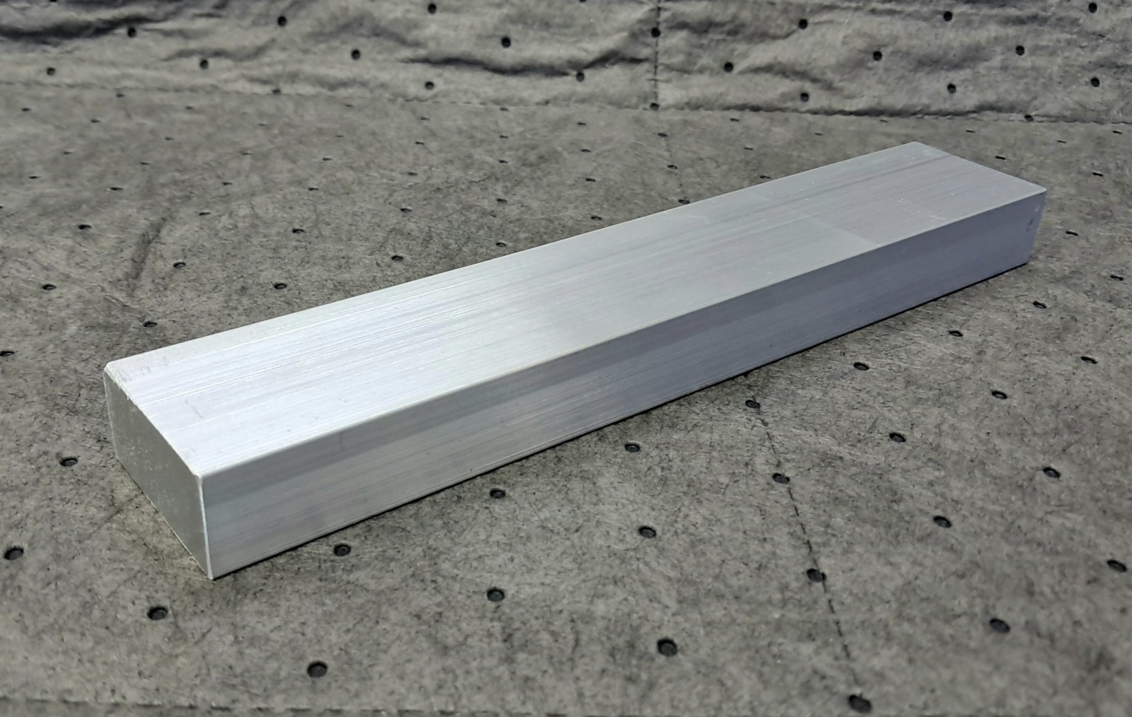 6061 T6511 Aluminum Flat Bar 3/4″ x 1-1/2″ x 8-1/8″