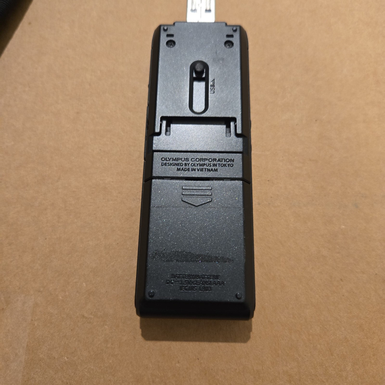 Olympus Digital Voice Recorder WS-853 W Case Alkaline Batteries Tested