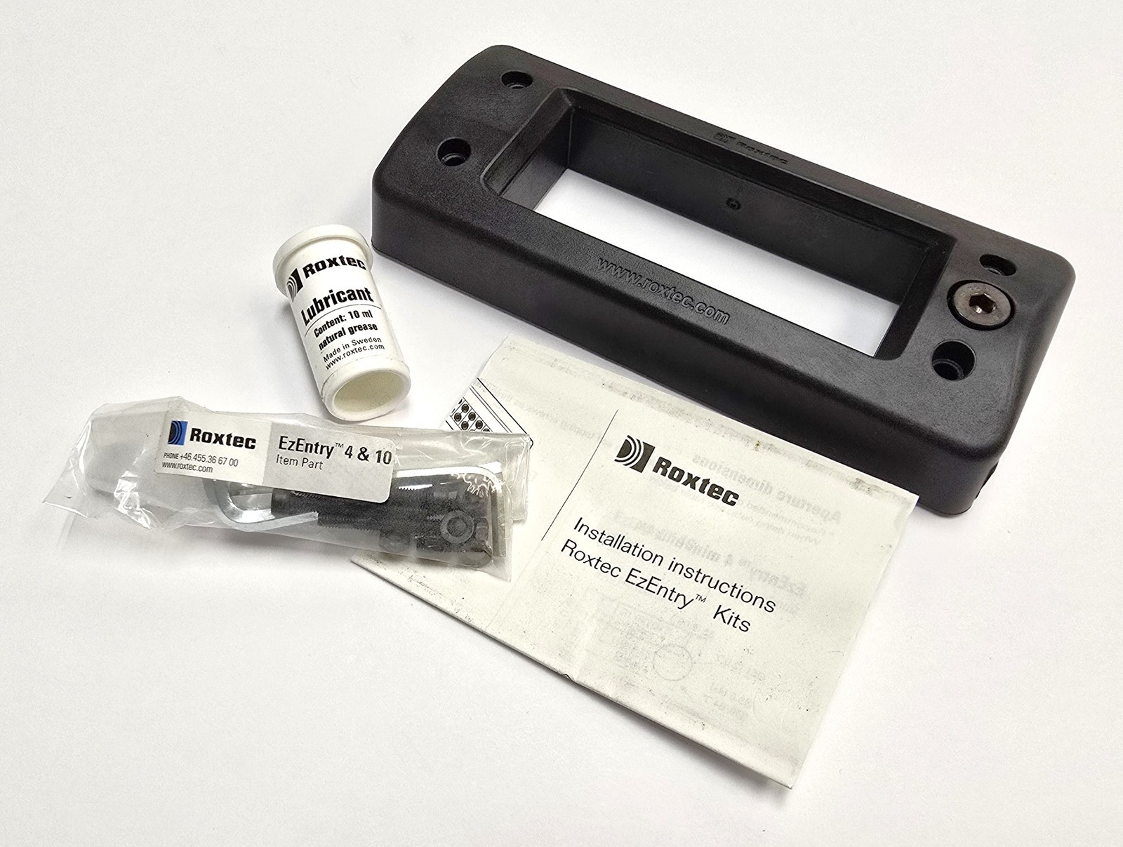 Roxtec EZ00010000000 Pass Thru Cable Management EZ Entry 10 Frame Assembly – New
