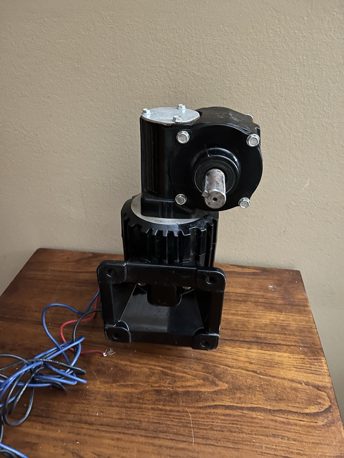 Bodine Electric Company 34Y4BFCI-5R Gearmotor 1/15 Hp 48 Lb-in 25.8 Rpm 115 Volt