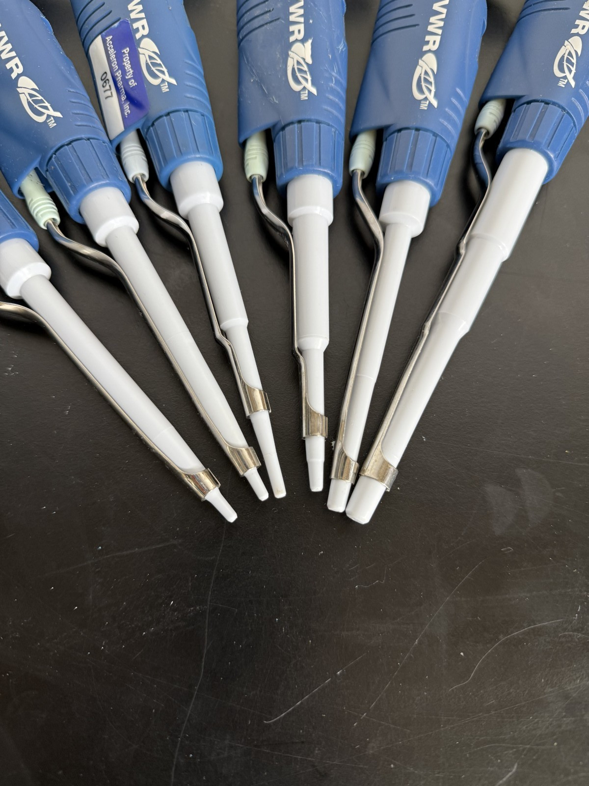 VWR Set of 6 Adjustable Pipettes 0.1-2, 0.5-10, 2-20, 10-100, 20-200, 100-1000uL
