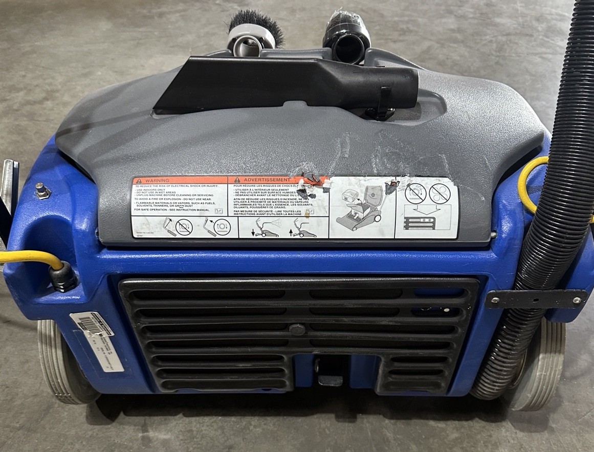 Windsor Wave Wide Area Vacuum Carpet Sweeper Commercial 115V Working
