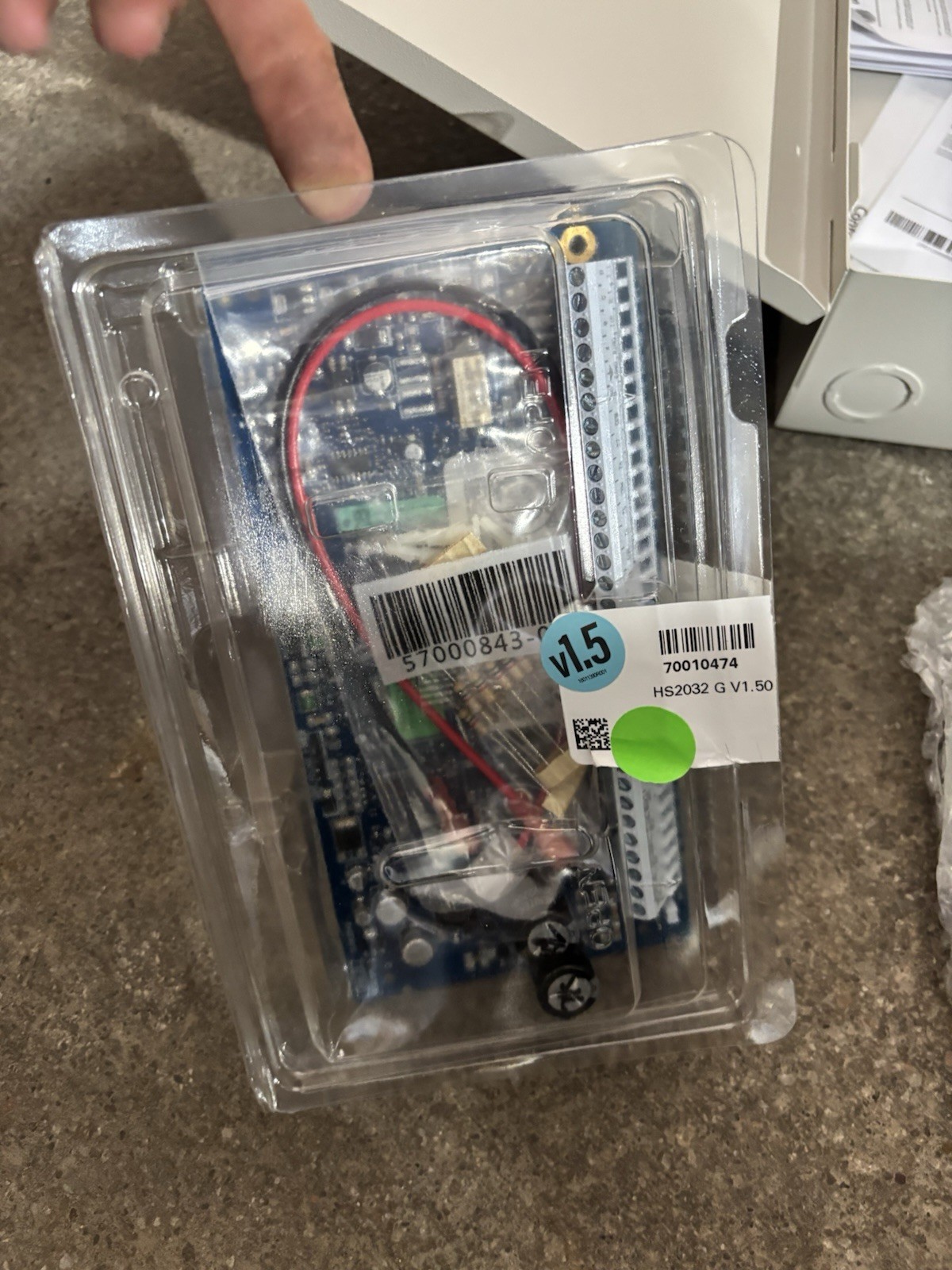 DSC PowerSeries Neo HS2032 Alarm System Kit w/ HS2LCD Keypad & Enclosure