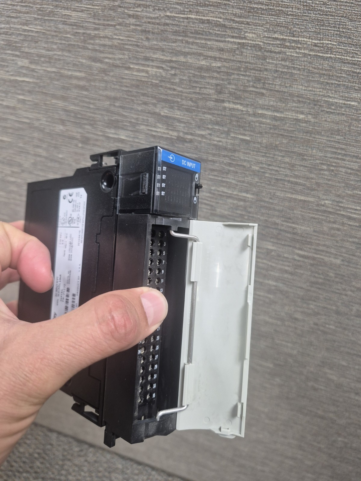 1756-IB32 ALLEN BRADLEY INPUT MODULE SERIES B 2018/20 NEW SURPLUS
