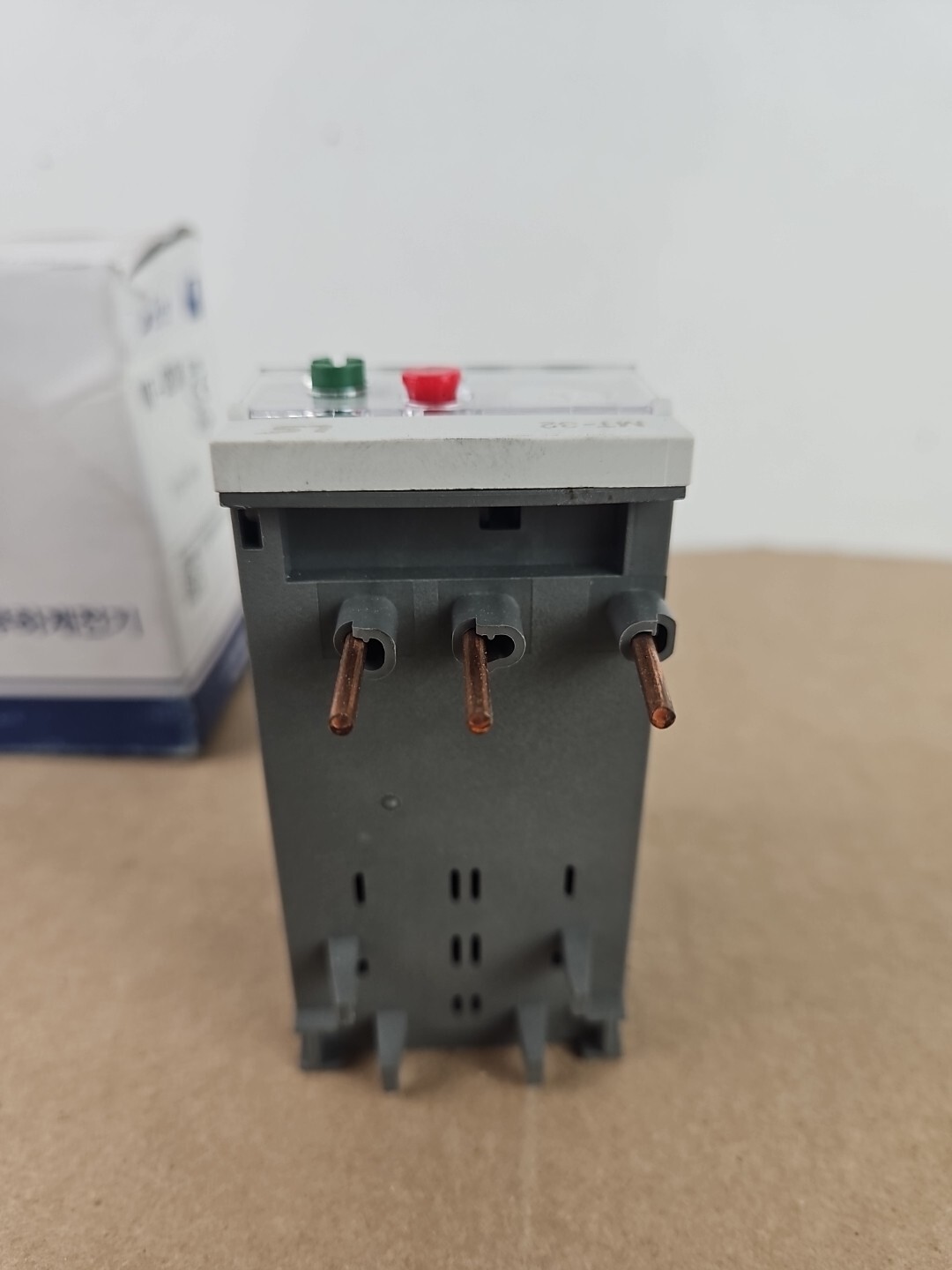 MT-32/3K LG/LS METASOL 3.3A (2.5-4)A THERMAL OVERLOAD RELAY SCREW NEW