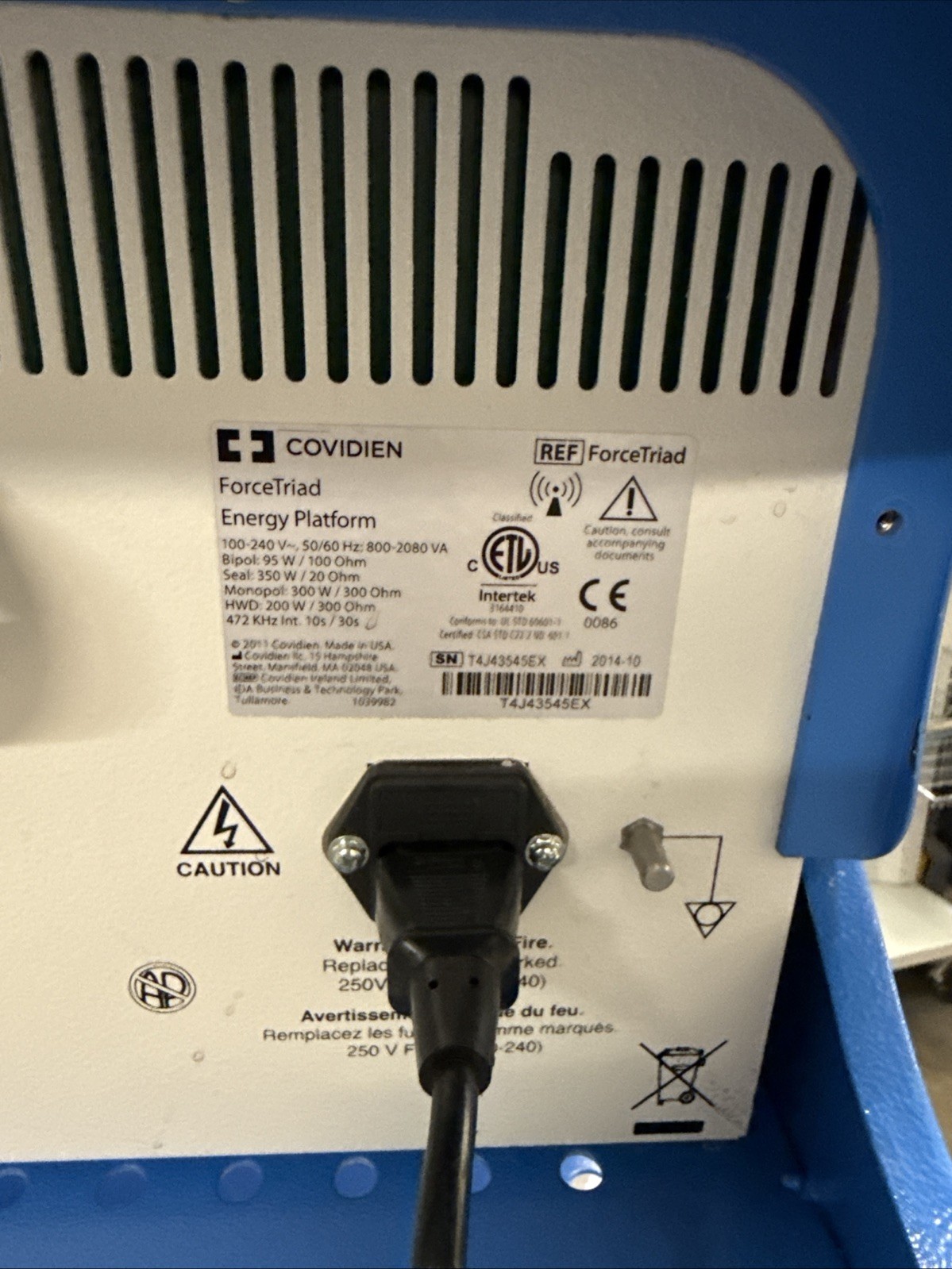 Covidien ForceTriad Energy Platform v4.00 ESU w/ Cart, Tripp-Lite Medical Outlet