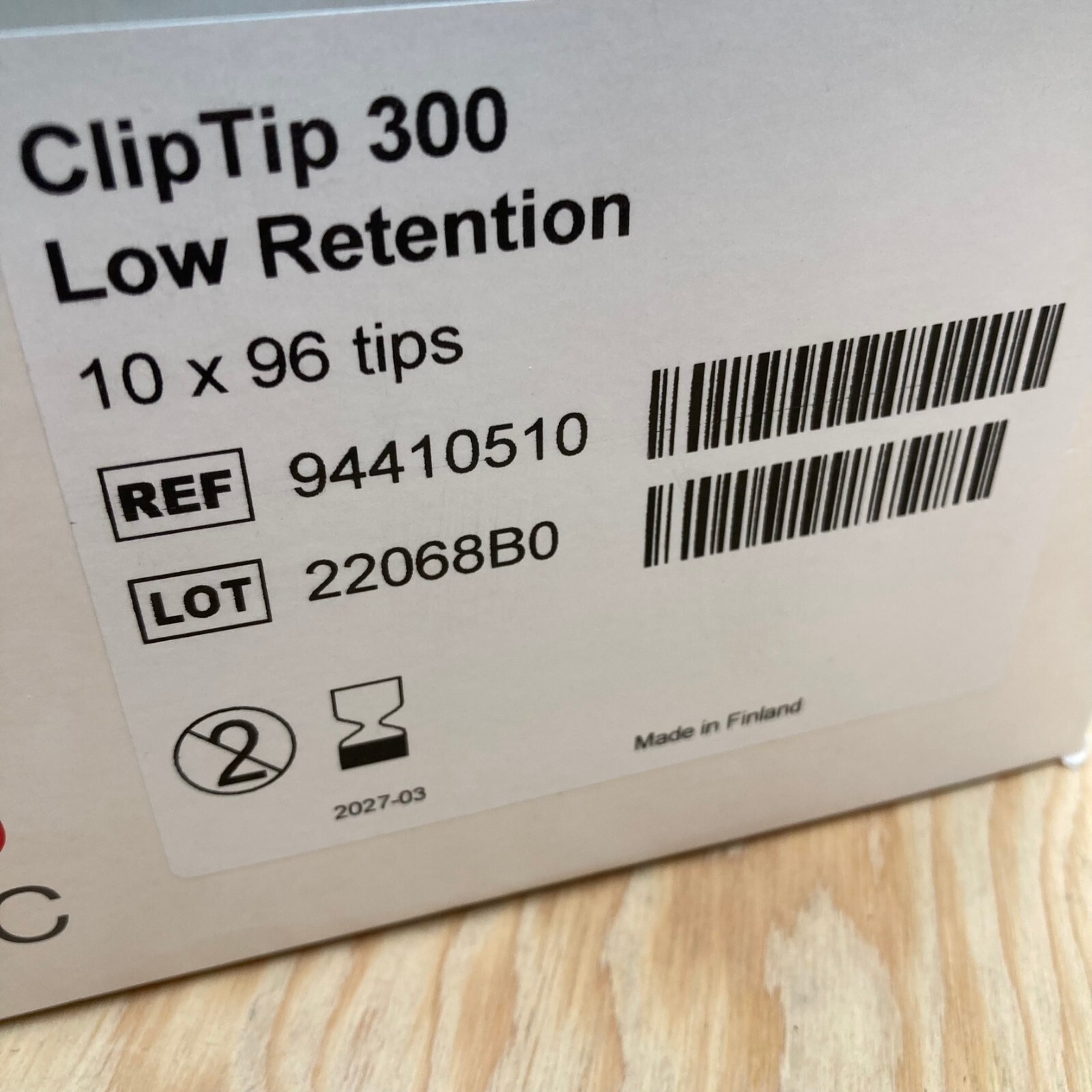 8 Racks Thermo 300µL ClipTip Low Retention Pipette Tips – 94410510 – Exp 03/2027