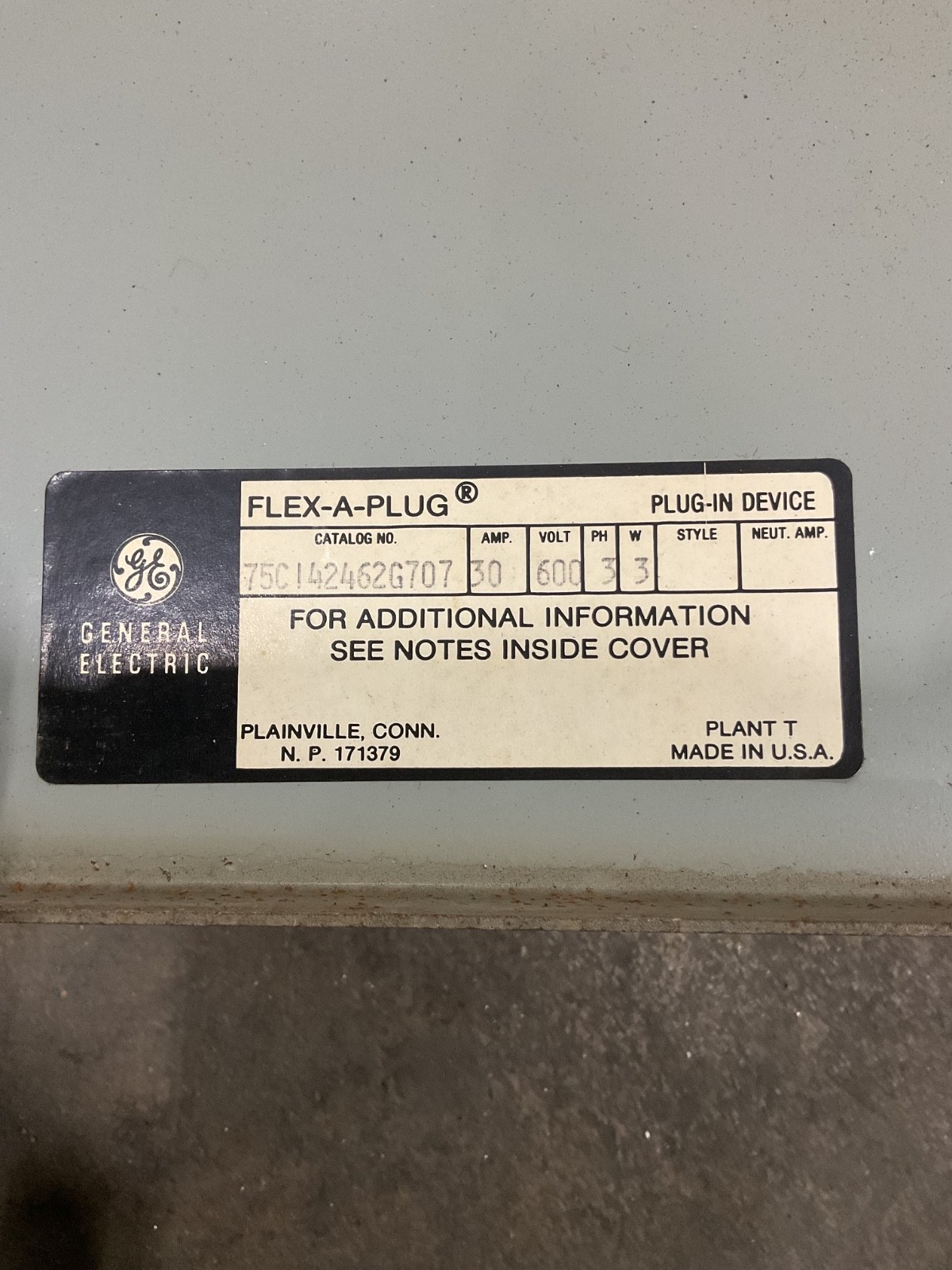 General Electric 75C142462G707 Busway FLEX-A-PLUG with 1KVA Transformer 480V 30A