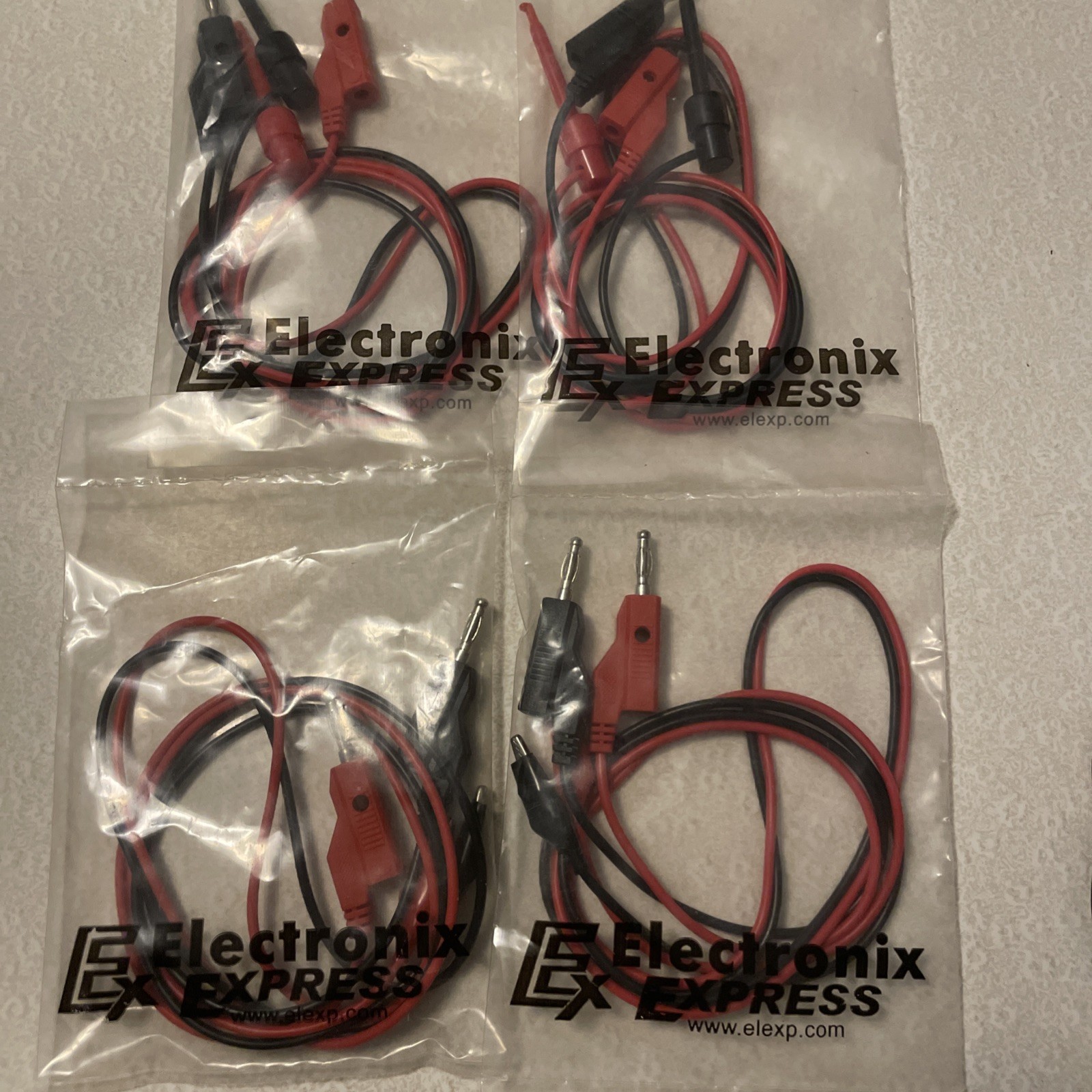 lot 4 Electronix express Banana Plug Alligator IV Hook – Sealed