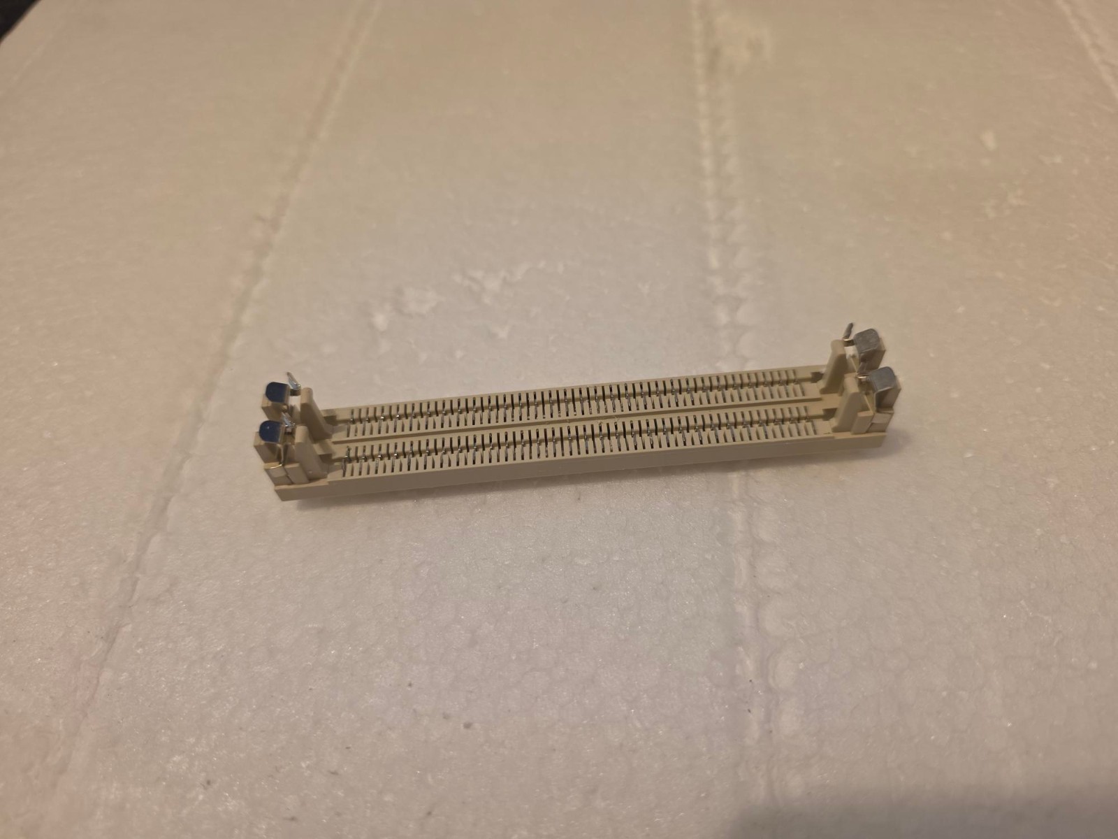 QTY (5) 30 POSITION DUAL SIMM SOCKETS 2.54mm SMV2030-6