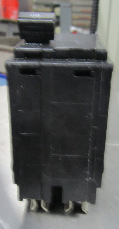 😍 (2) SQUARE D 60 AMP CIRCUIT BREAKER 2 POLE 120/240 10 KA CLIP ON QO260