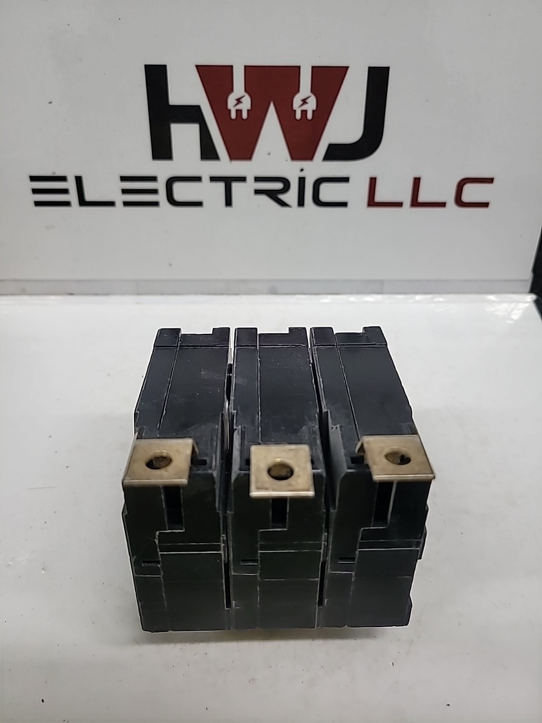 Eaton BAB3090H 90A 3POLE Bolt On Circuit Breaker Cutler Hammer, Westinghouse