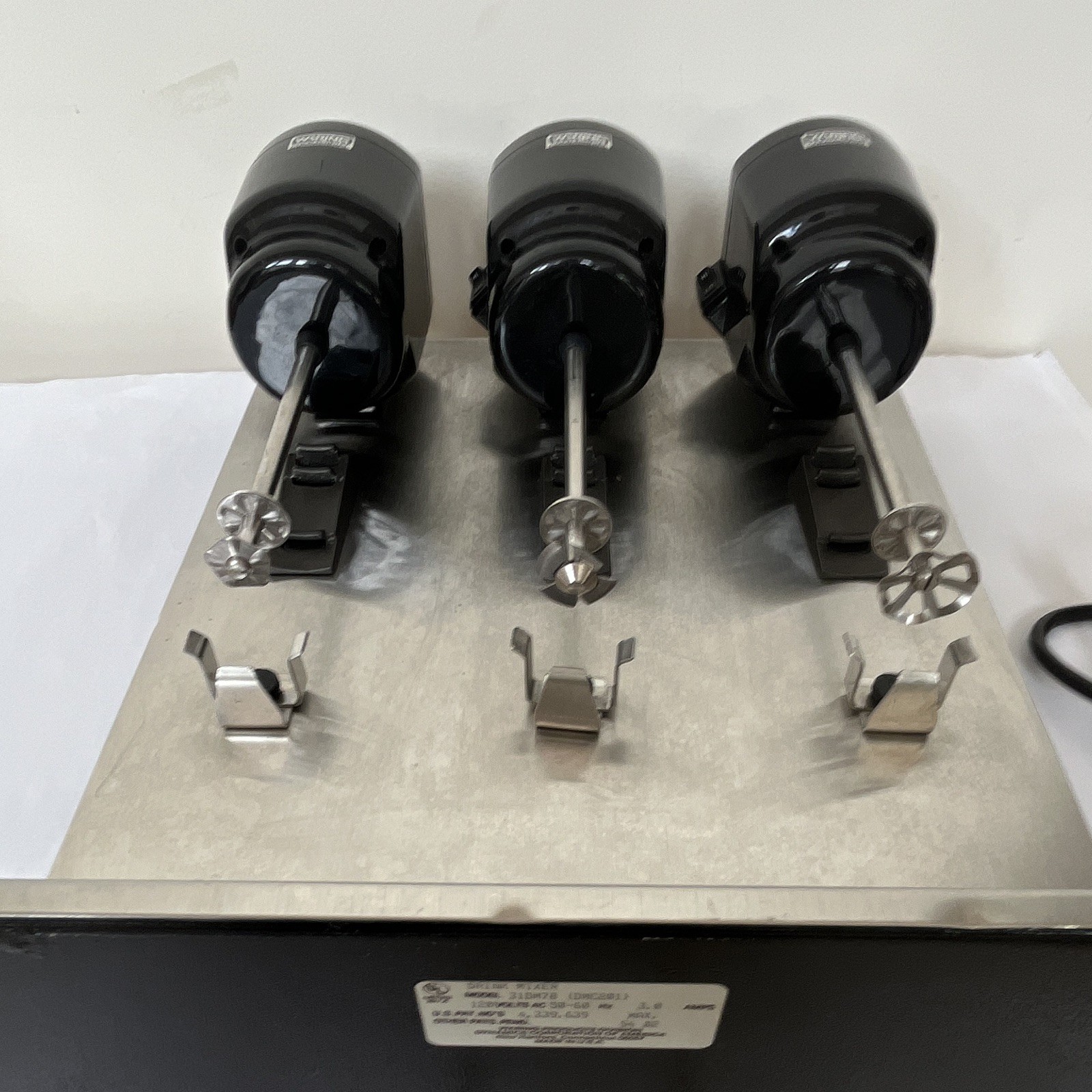 Waring Commercial 31DM78 3-Spindle Freestanding Milkshake Drink Mixer