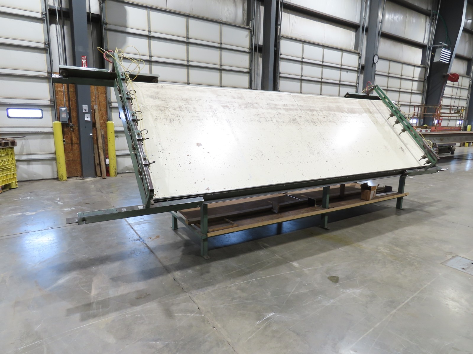 5’x 16′ Face Frame Assembly Table Pneumatic Dual Clamp Steel Frame